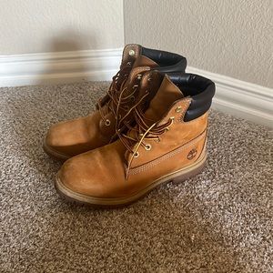 Women’s timberland boots size 7
